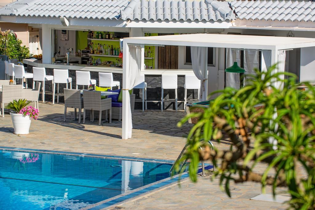 Kristalli Hotel Apartments 말리아 외부 사진