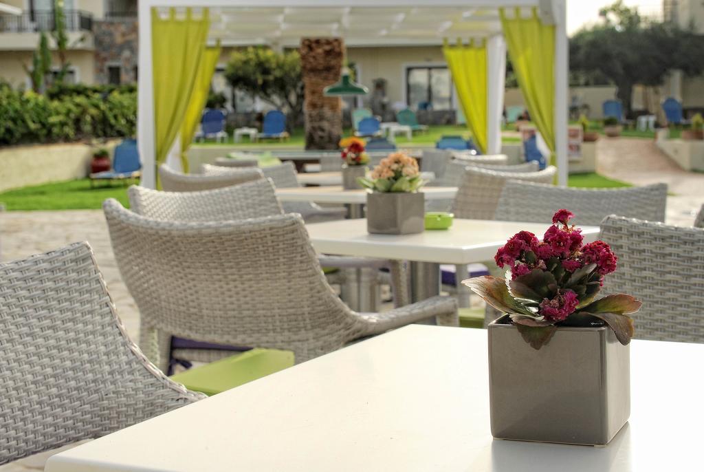 Kristalli Hotel Apartments 말리아 외부 사진