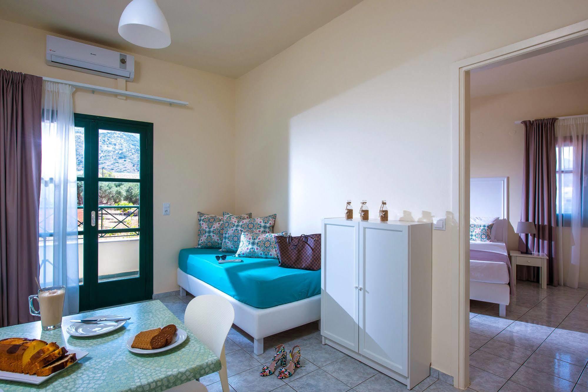 Kristalli Hotel Apartments 말리아 외부 사진