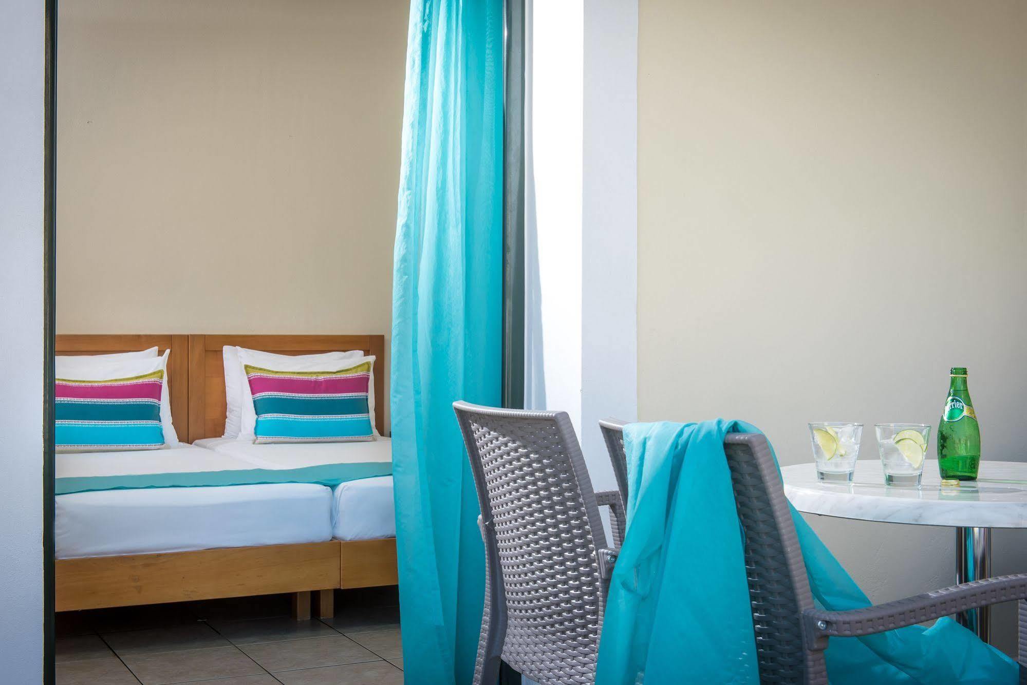 Kristalli Hotel Apartments 말리아 외부 사진