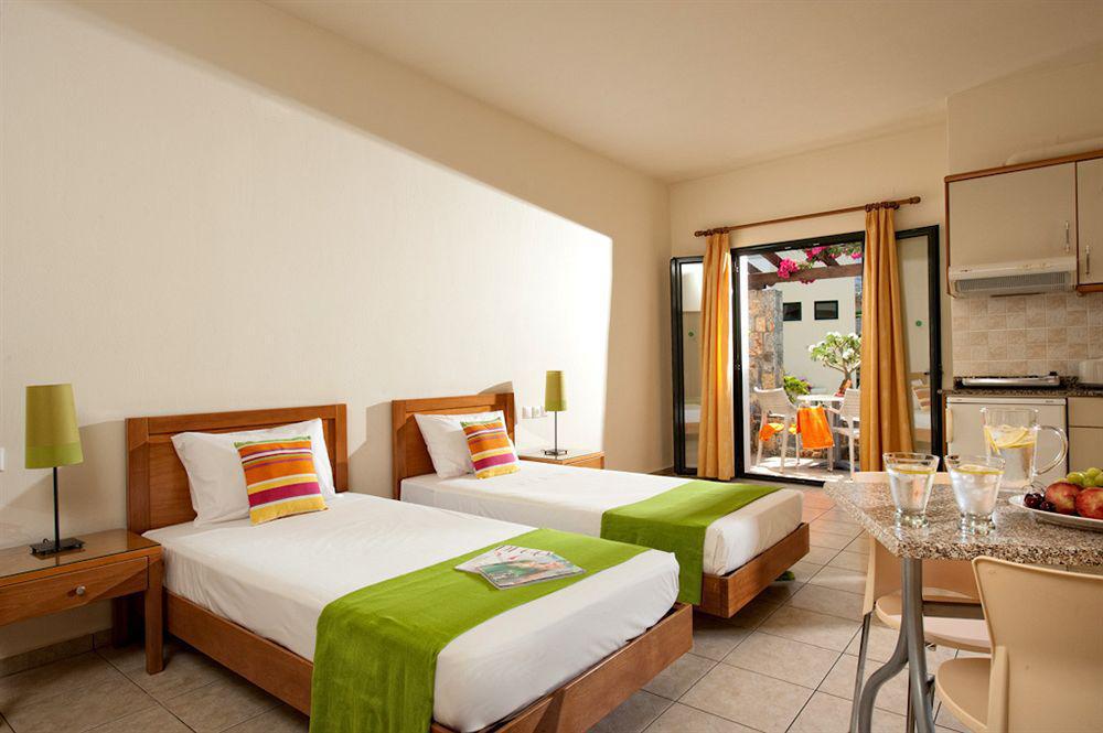 Kristalli Hotel Apartments 말리아 외부 사진